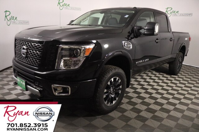 2019 nissan titan pro 4x diesel